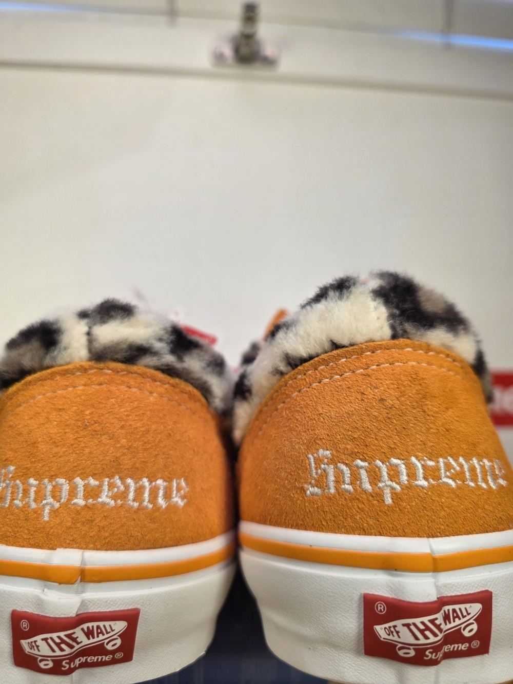 Supreme Vans Skate Old Skool Leopard Orange Mens 13 Womens 14.5 New With Box - Picture 7 of 11